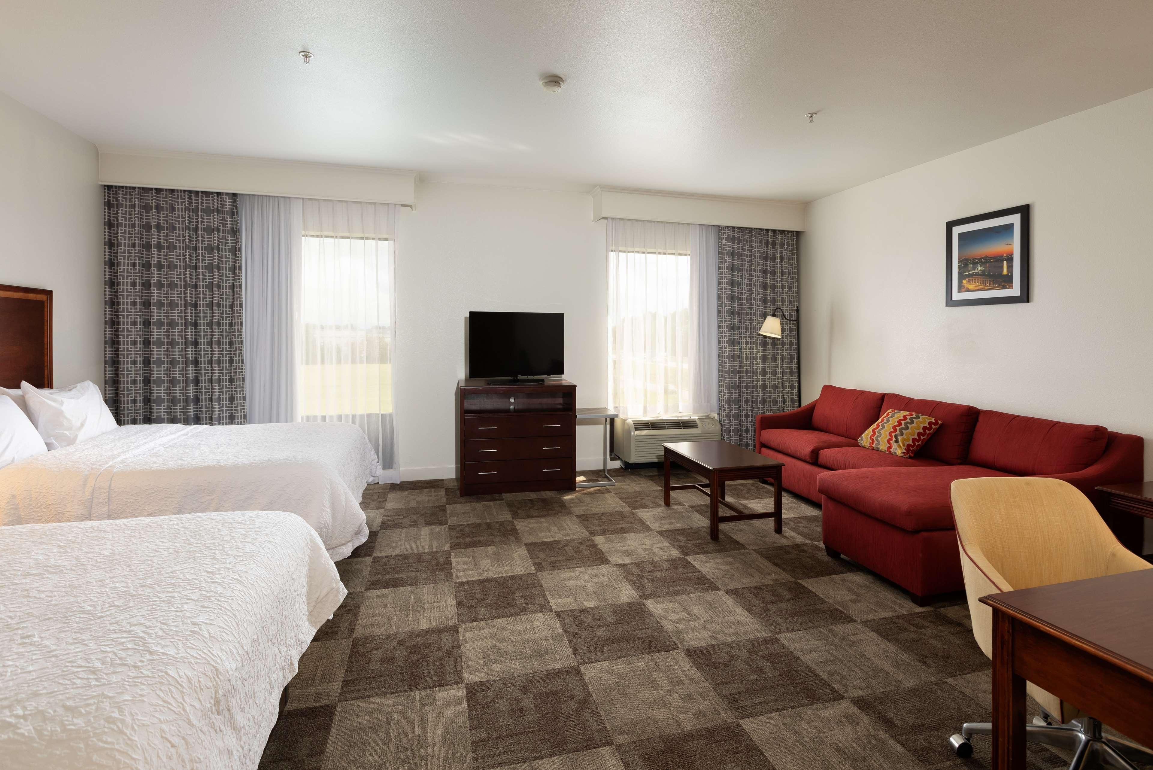 Hampton Inn & Suites Baton Rouge - I-10 East מראה חיצוני תמונה