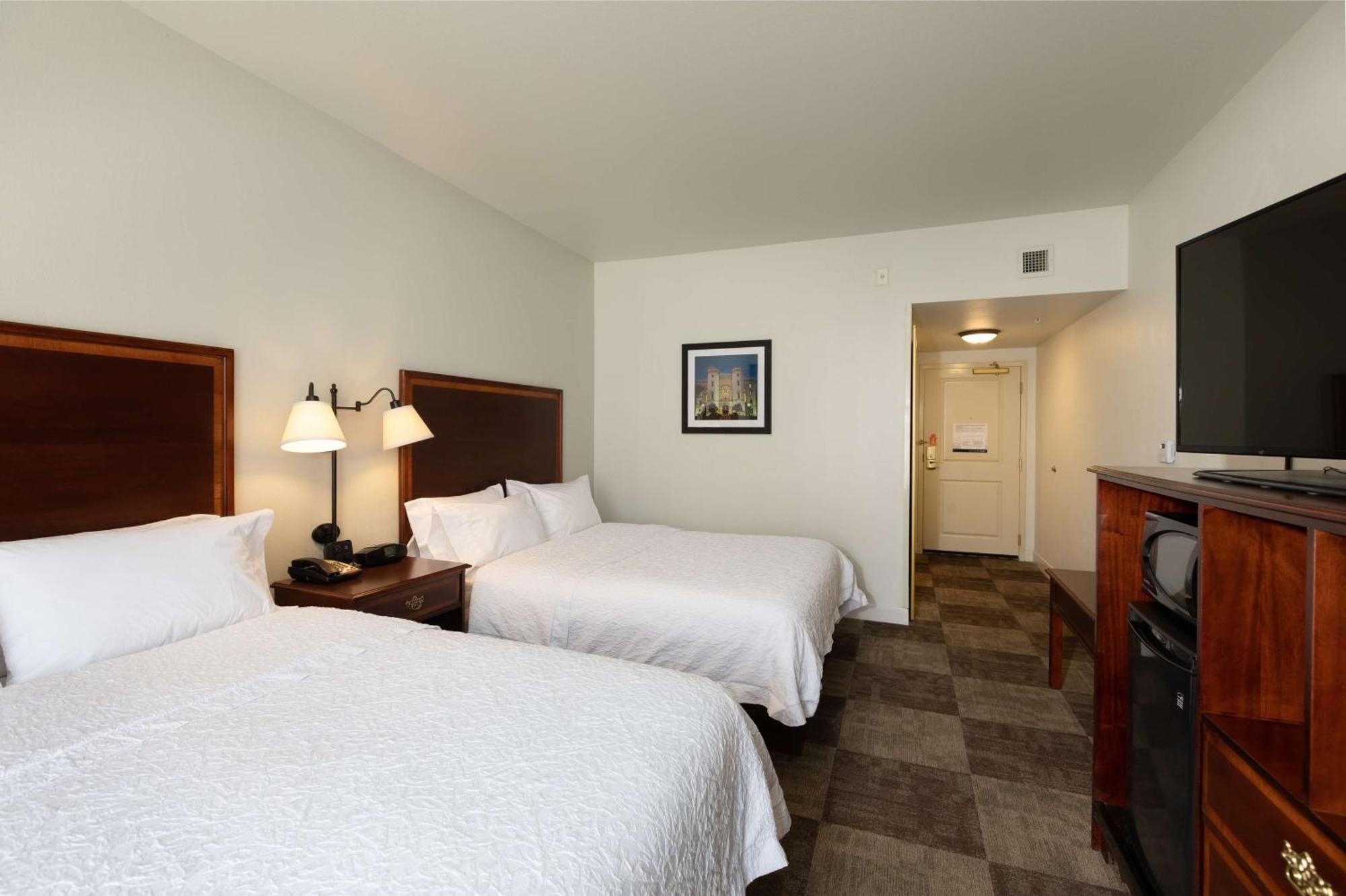 Hampton Inn & Suites Baton Rouge - I-10 East מראה חיצוני תמונה