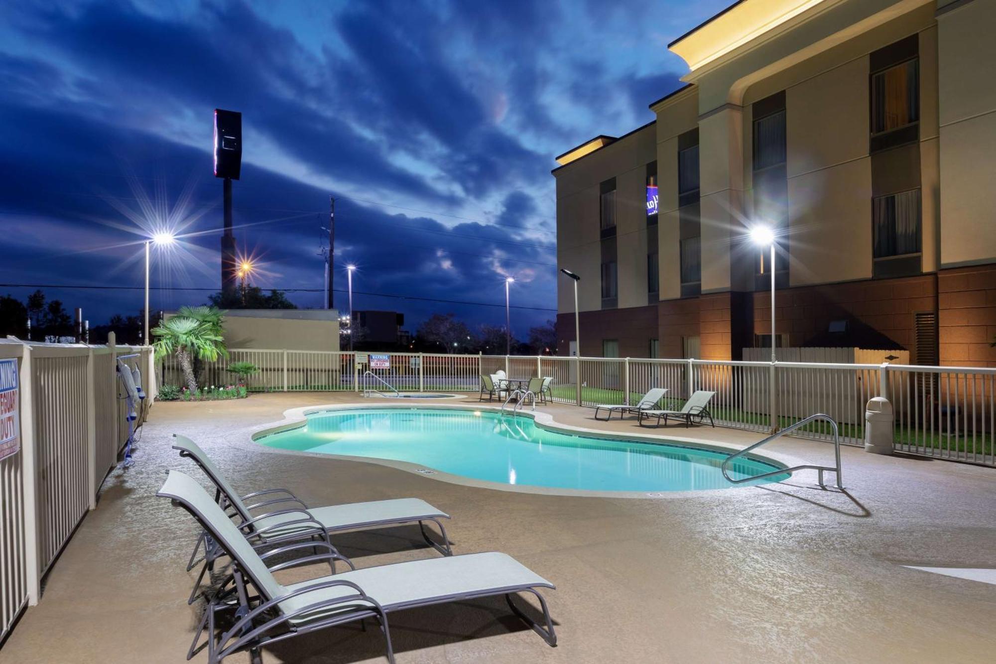 Hampton Inn & Suites Baton Rouge - I-10 East מראה חיצוני תמונה